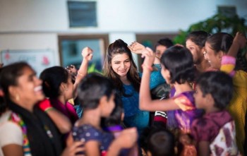 Samantha Celebrates Diwali at Pratyusha Foundation  - 27 of 33