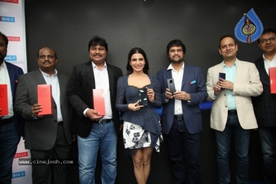 Samantha Launch One Plus Mobile At Big C - 16 of 19