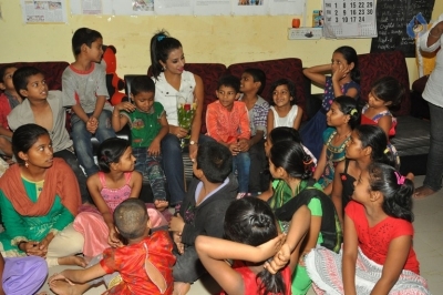 Sanjjanaa Visits Serve Needy Voluntary Organization - 31 of 41