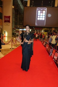 SIIMA Awards 2015 Red Carpet Photos - 5 of 35