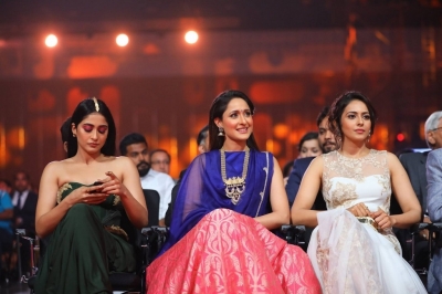 SIIMA Awards 2017 Pics - 15 of 36