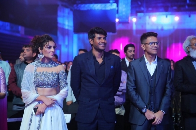 SIIMA Awards 2017 Pics - 16 of 36