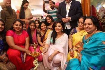 Sreemukhi Launches Manvis Saloon - 18 of 42