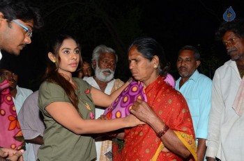 Sri Reddy Distributes Blankets for Orphans - 2 of 40