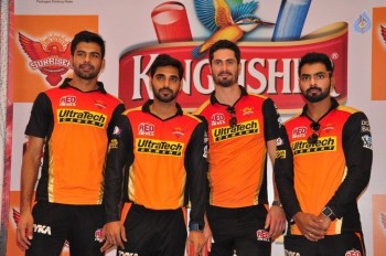 Sunrisers Team at Inorbit Mall - 23 of 28
