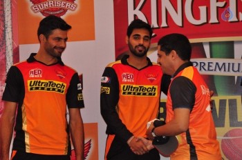 Sunrisers Team at Inorbit Mall - 28 of 28