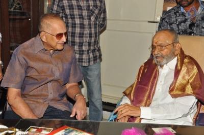 Super Star Krishna Meets Dadasaheb Phalke K Viswanath - 16 of 32