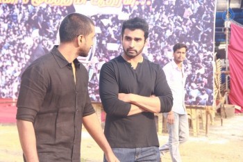 Tamil Stars at Jallikattu Hunger Strike - 36 of 51