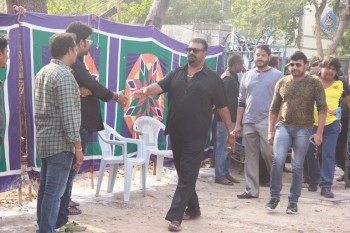 Tamil Stars at Jallikattu Hunger Strike - 39 of 51