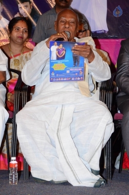 Telugu Cinema World Records Felicitation Press Meet - 39 of 42
