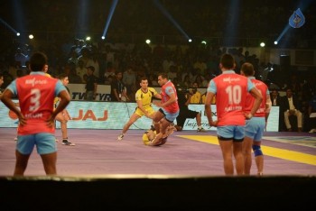 Telugu Titans Vs Jaipur Pink Panthers Kabaddi Match Photos - 32 of 100