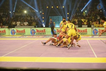Telugu Titans Vs Jaipur Pink Panthers Kabaddi Match Photos - 38 of 100