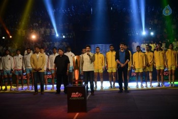 Telugu Titans Vs Jaipur Pink Panthers Kabaddi Match Photos - 39 of 100