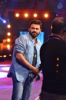 Telugu Titans Vs Bengal Warriors Kabaddi Match Photos - 24 of 78