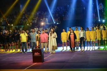Telugu Titans Vs Bengal Warriors Kabaddi Match Photos - 63 of 78