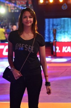 Telugu Titans Vs Bengal Warriors Kabaddi Match Photos - 76 of 78