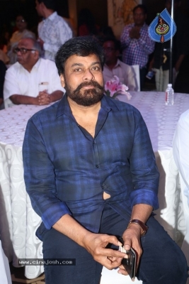 Tera Venuka Dasari Book Launched by Chiranjeevi - 53 of 61