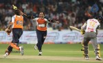 Veer Marathi vs Mumbai Heroes Match - 56 of 96