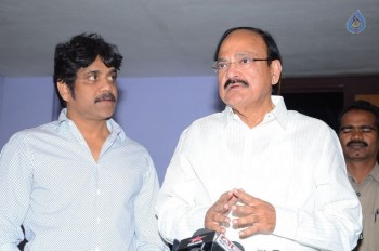 Venkaiah Naidu Watches Om Namo Venkatesaya - 11 of 41