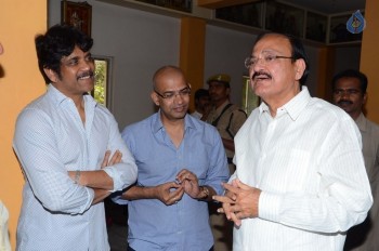 Venkaiah Naidu Watches Om Namo Venkatesaya - 13 of 41