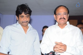 Venkaiah Naidu Watches Om Namo Venkatesaya - 17 of 41
