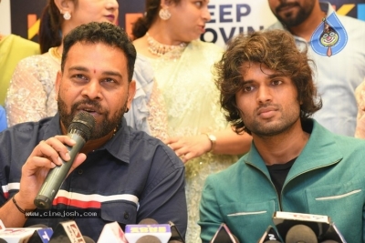 Vijay Devarakonda Launches KLM Shopping Mall - 34 of 38