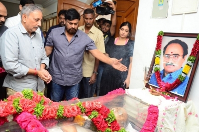 Vijaya Bapineedu Condolences Photos - 31 of 42