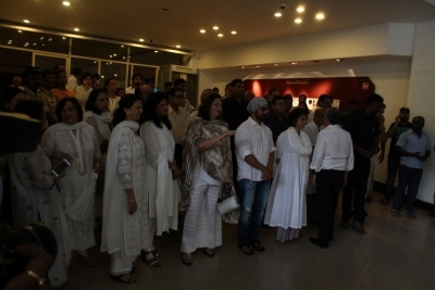 Vinod Khanna Prayer Meet Photos - 28 of 42