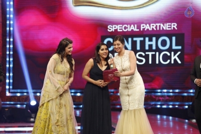 Zee Tv Apsara Award Stills - 20 of 61