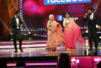 Zee Tv Apsara Award Stills - 23 of 61