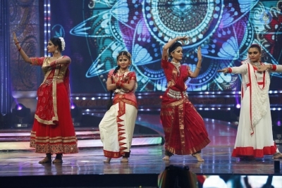 Zee Tv Apsara Award Stills - 36 of 61