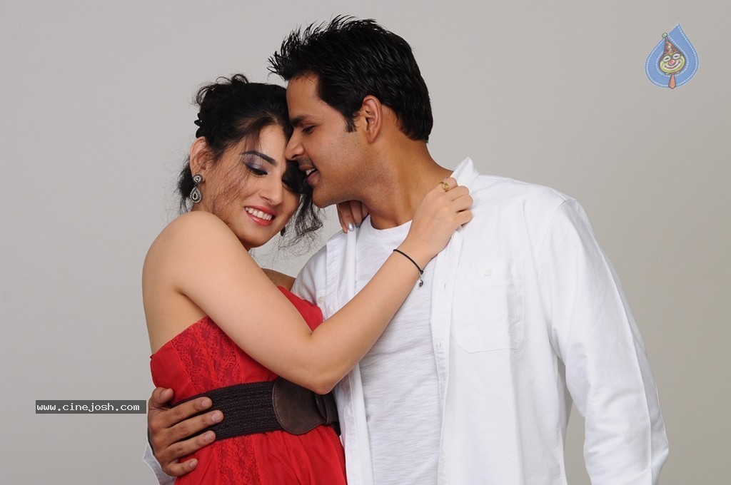 6 Tamil Movie Hot Stills - 9 / 22 photos
