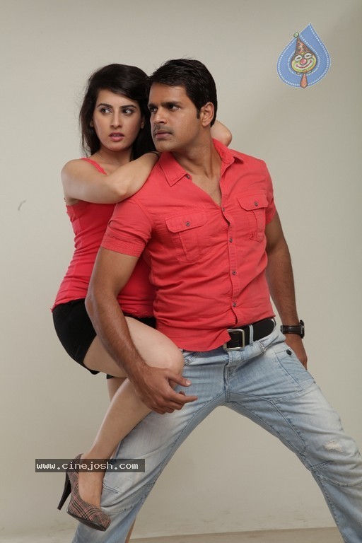 6 Tamil Movie Hot Stills - 18 / 22 photos