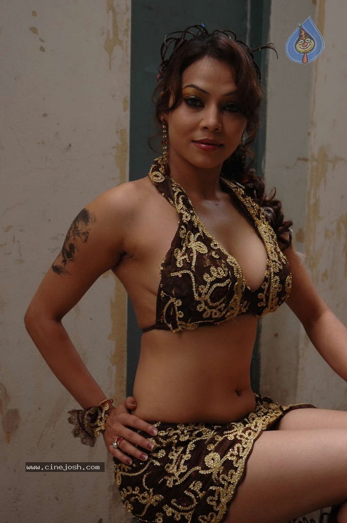 Ajantha Tamil Movie Spicy Stills - 48 / 73 photos