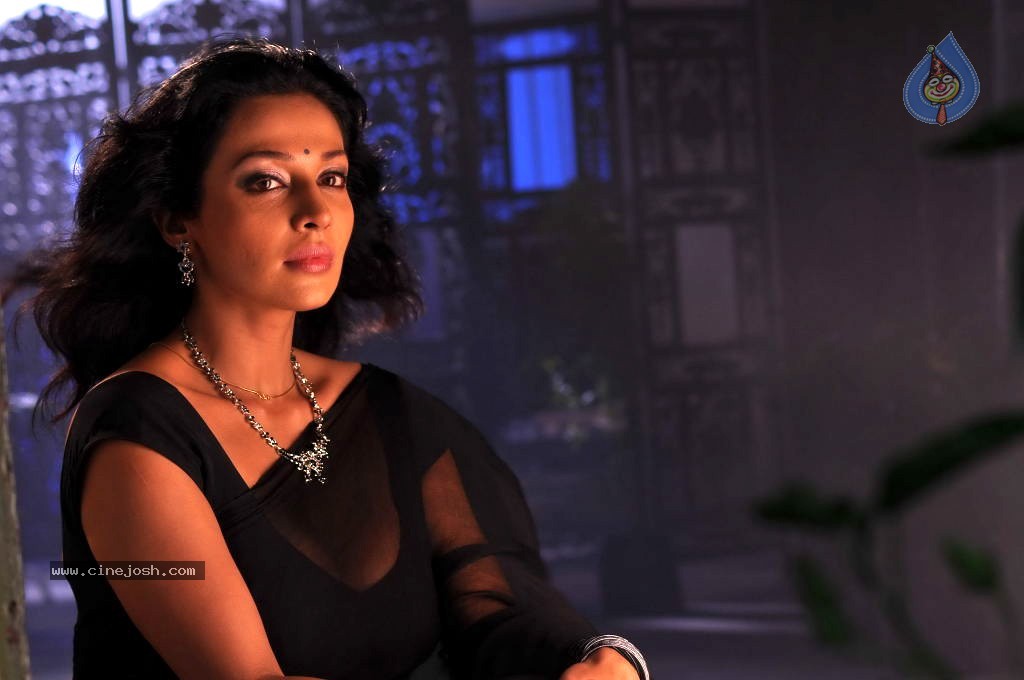Akashamlo Sagam Movie Spicy Stills - 36 / 40 photos