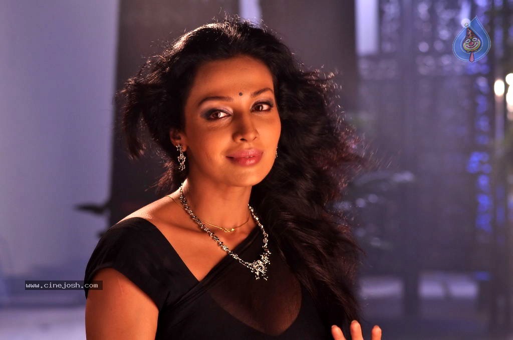 Akashamlo Sagam Movie Spicy Stills - 39 / 40 photos