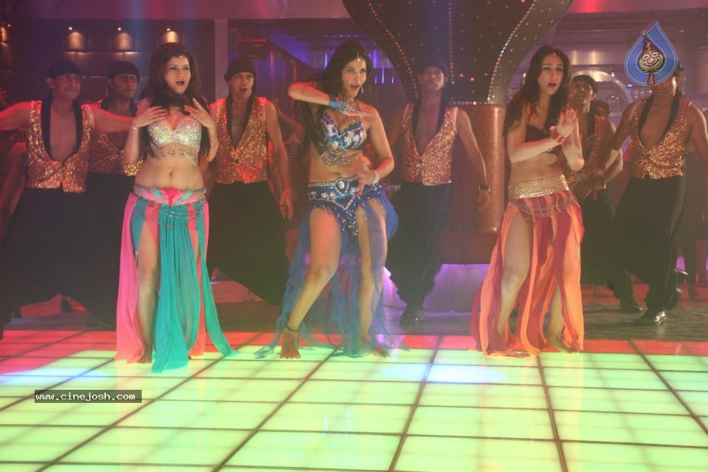 Amavasya Movie Item Song Stills - 44 / 177 photos