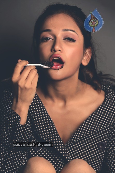 Anaika Hot Portfolio Stills - 2 / 18 photos