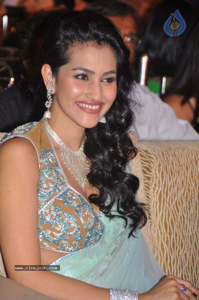 Anjali Lavania Spicy Stills - 25 / 45 photos