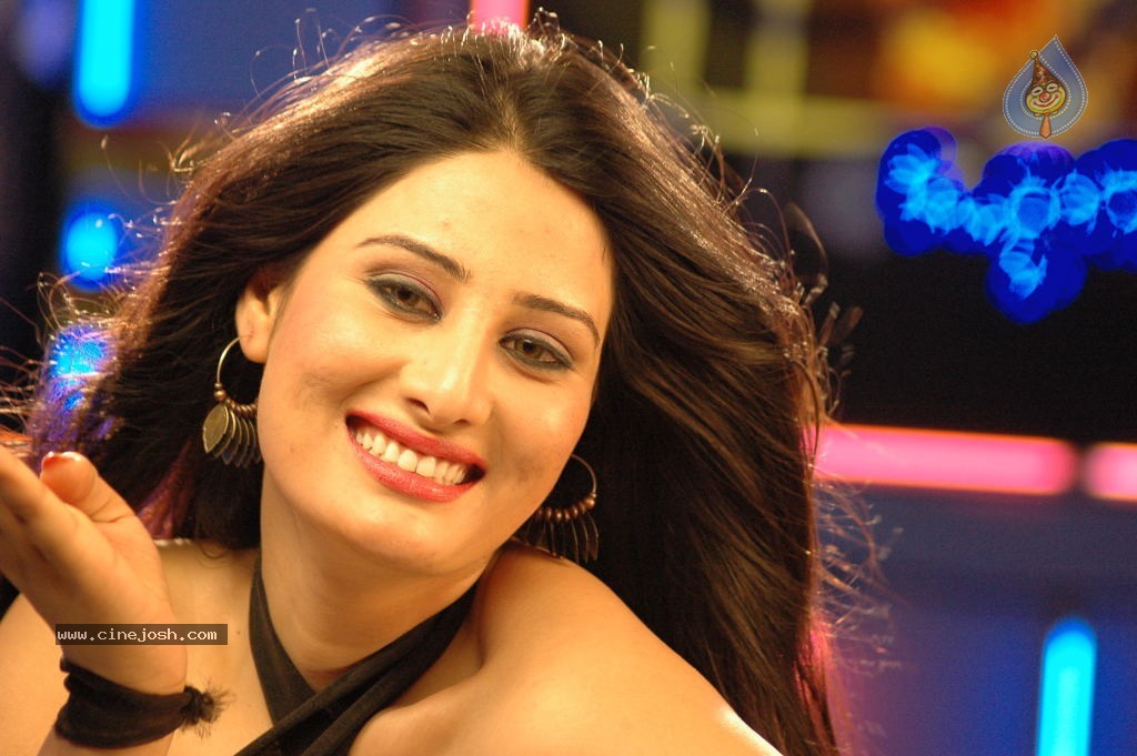 AJJU Spicy Stills - 30 / 46 photos