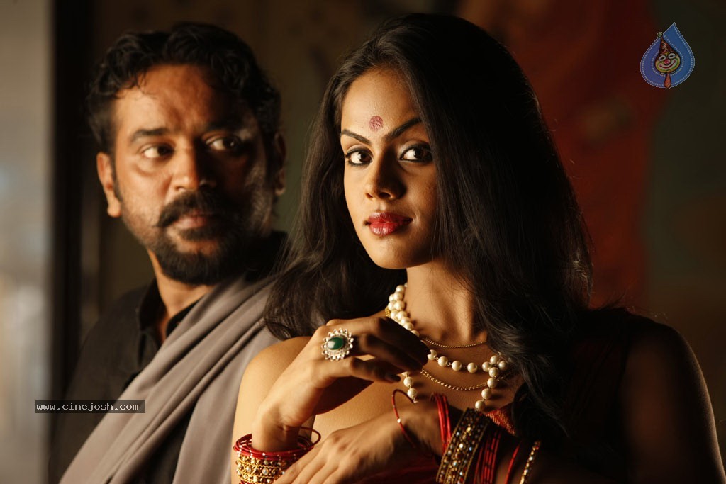 Apsaras Tamil Movie Hot Stills - 11 / 18 photos