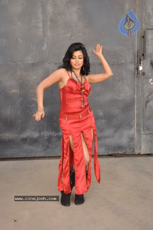 Arthi Puri Spicy Stills - 10 / 99 photos