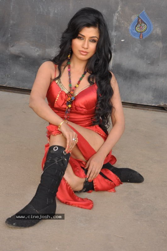 Arthi Puri Spicy Stills - 59 / 99 photos