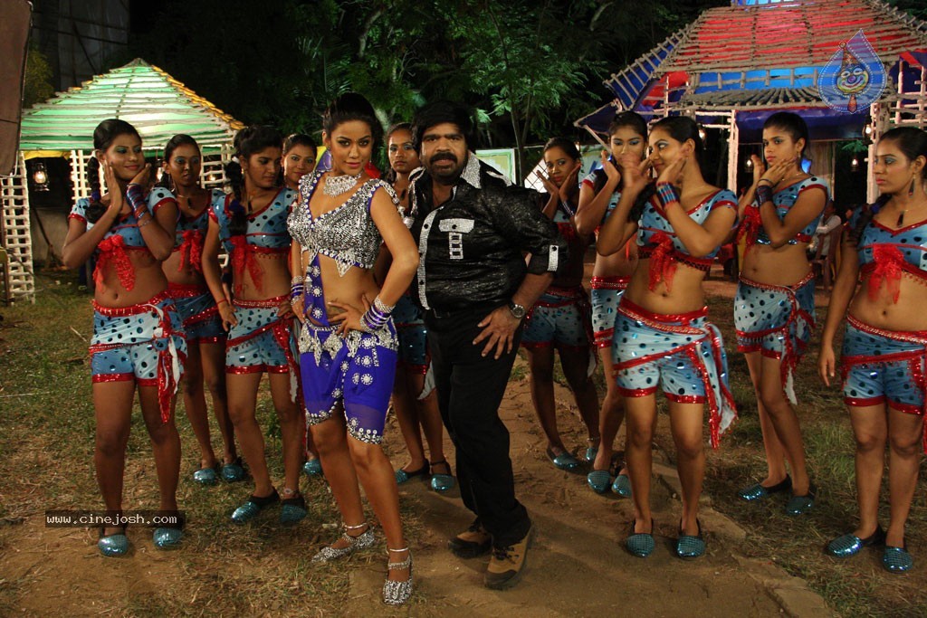 Arya Surya Tamil Movie Hot Stills - 55 / 85 photos