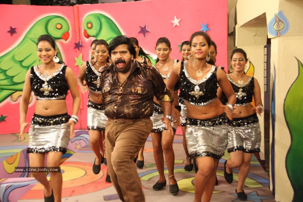 Arya Surya Tamil Movie Hot Stills - 67 / 85 photos