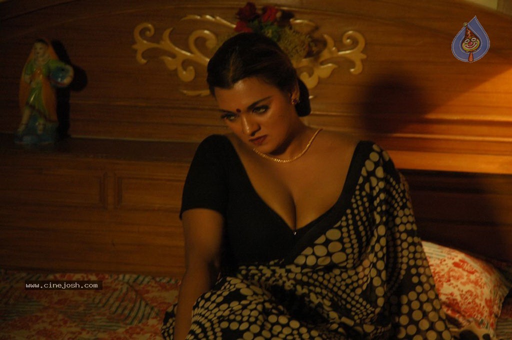 Asaivam Tamil Movie Spicy Stills - 10 / 44 photos