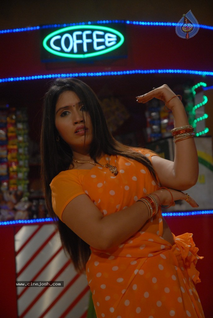 Bhaja Bhajantrilu Movie New Hot Stills - 1 / 181 photos