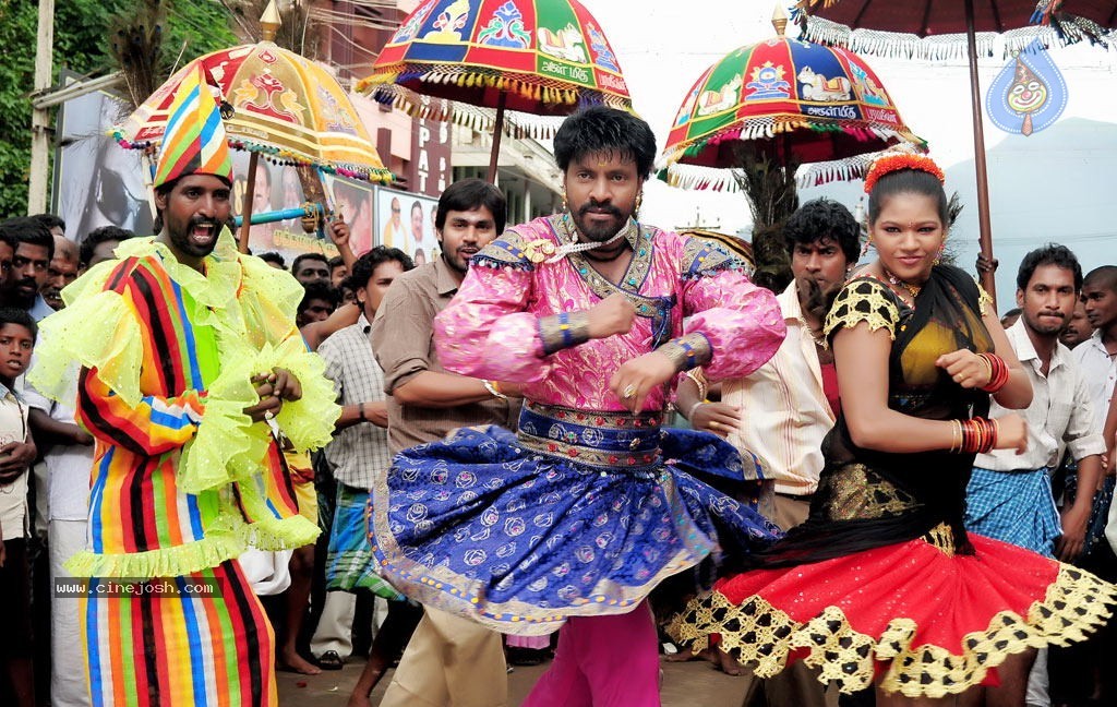 Bodinayakanur Ganesan Movie Hot Stills - 1 / 21 photos