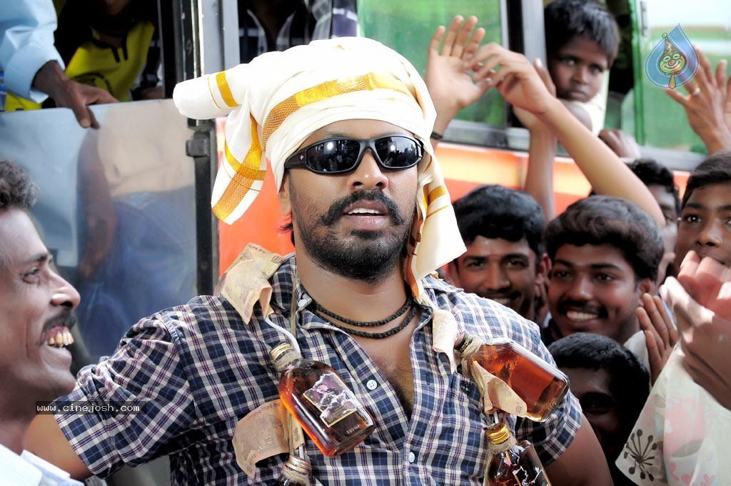 Bodinayakanur Ganesan Movie Hot Stills - 3 / 21 photos