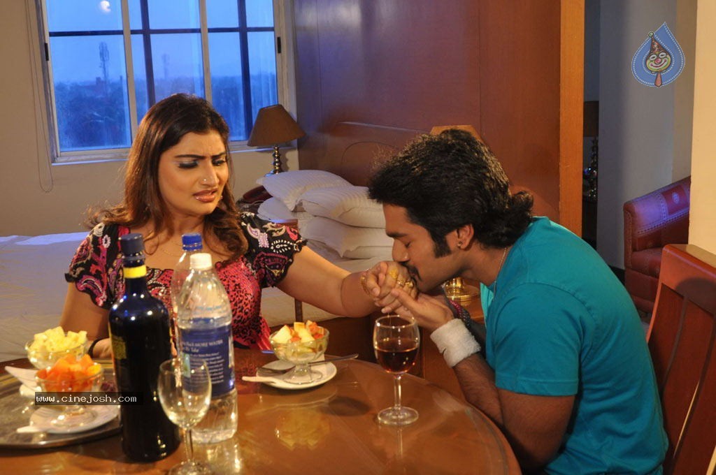 Chokkali Tamil Movie Spicy Stills - 30 / 67 photos